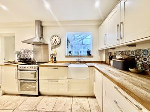 Photo 14- click for photo gallery